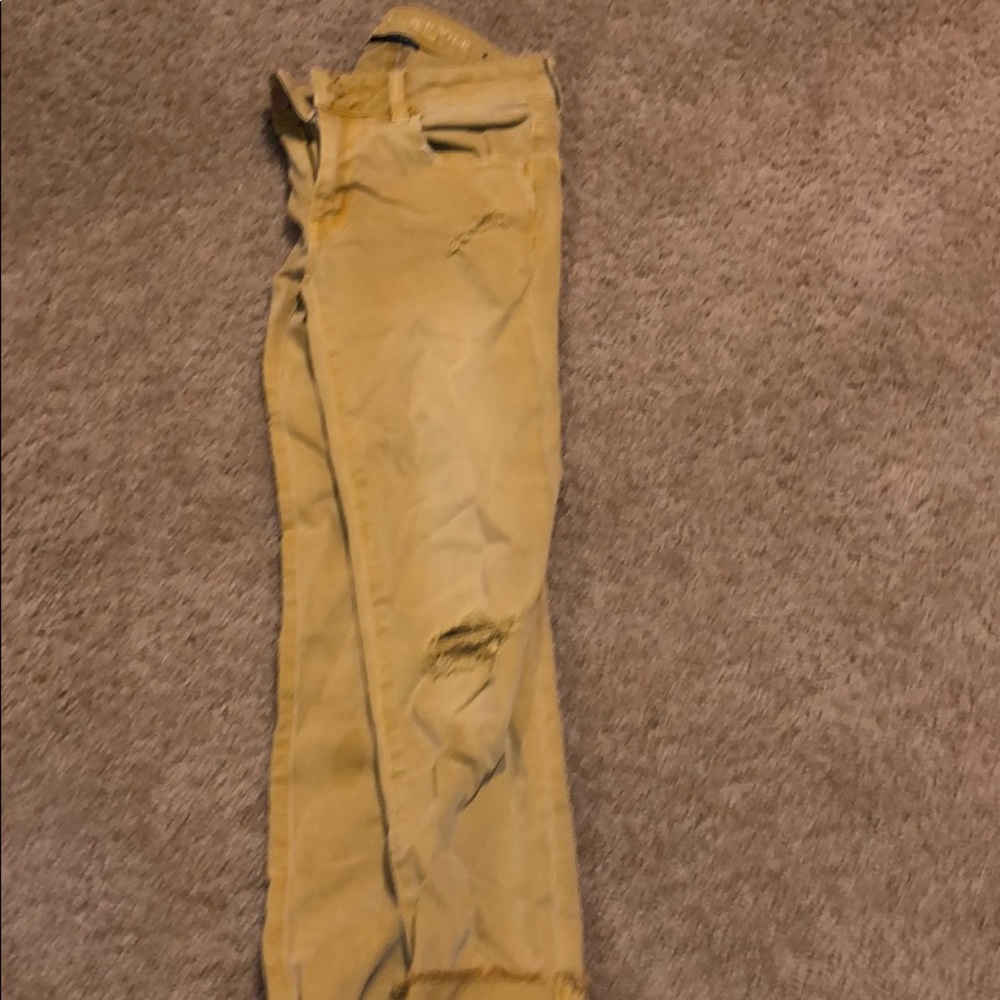 American Eagle Skinny jeans with rips